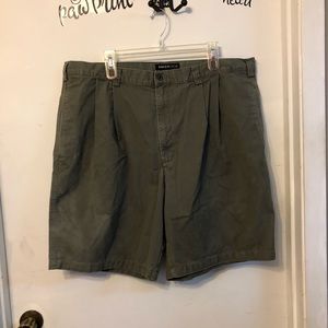 Perry EllisAmerica men’s shorts 42w